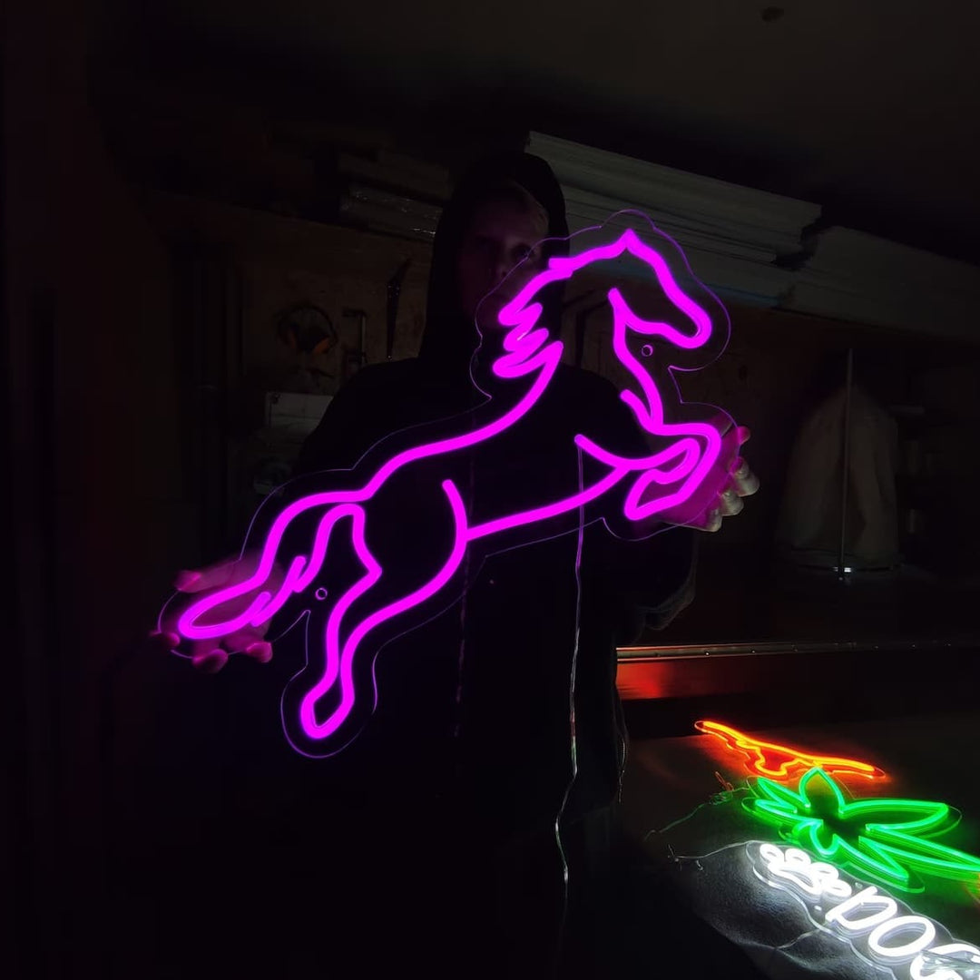 néon mural cheval rose
