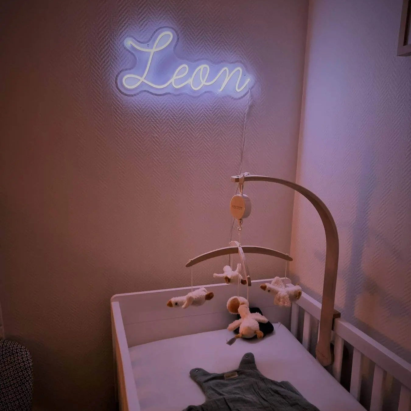 neon leon prenom enfant sur mesure